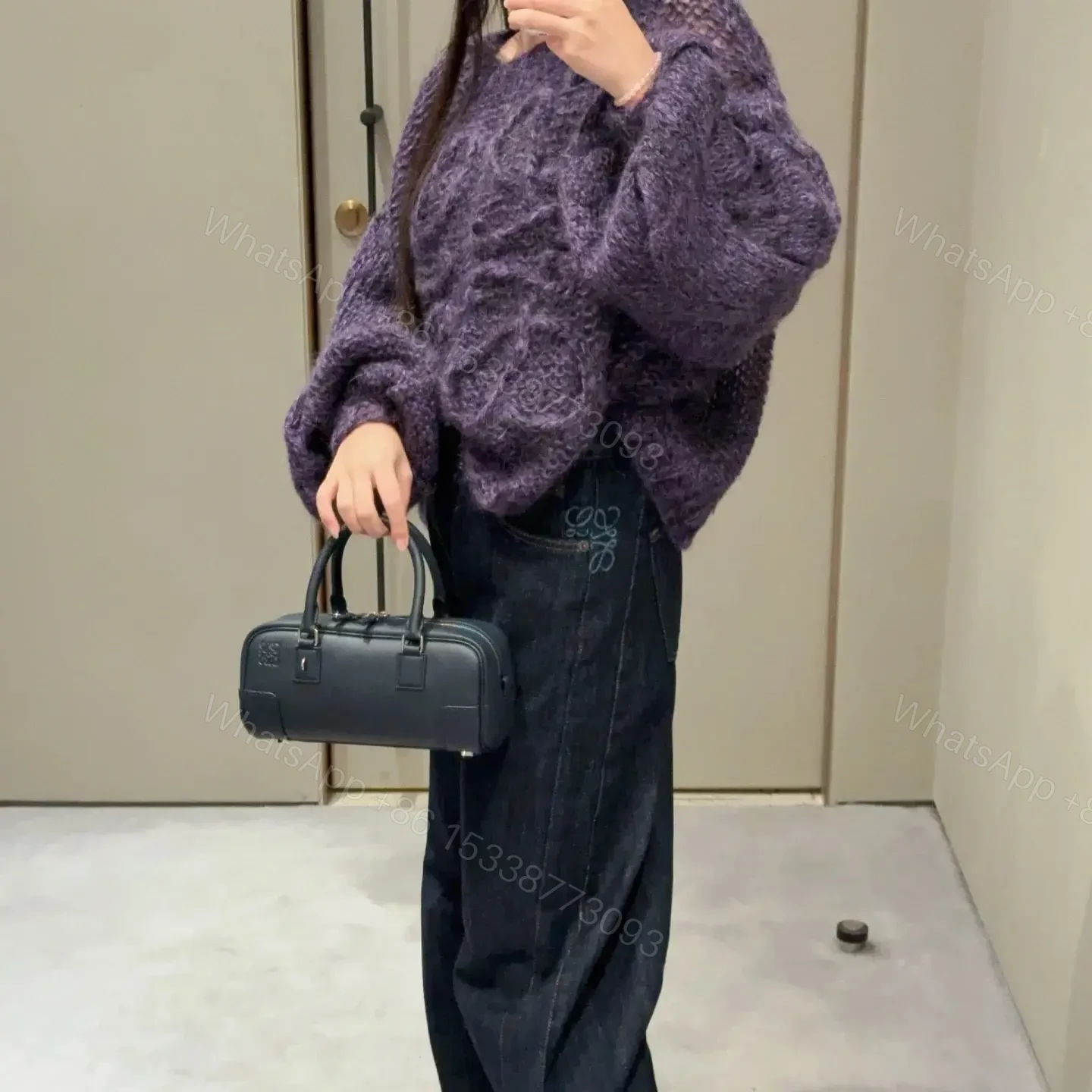 View 19 of 高仿Loewe*Amazona系列5544橫版手提包海軍藍免檢版