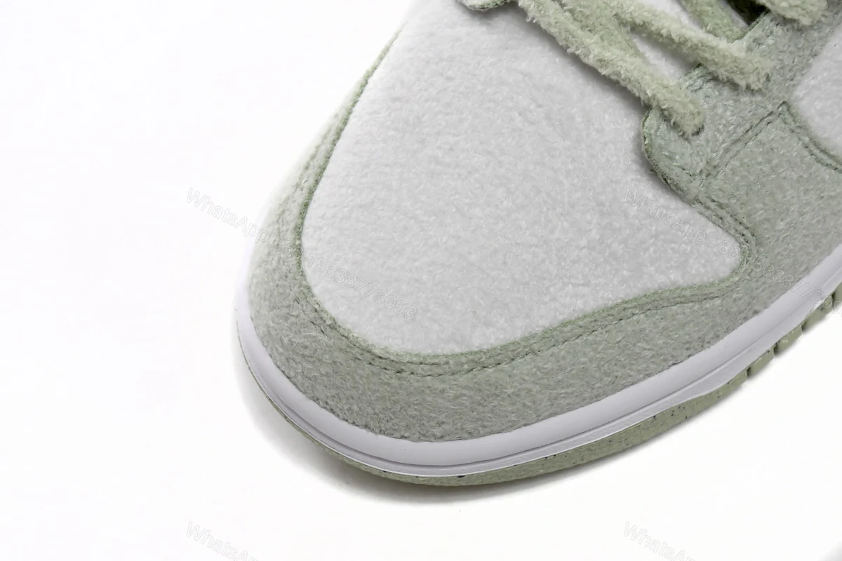 View 6 of Dunk Low SE "Honeydew" DQ7579-300