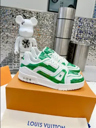 View 2 of LOUIS VUITTON TRAINER SNEAKERS IN GREEN AND WHITE – LSVT342