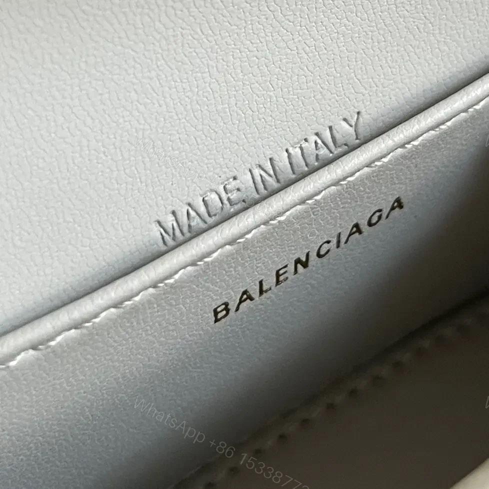 View 13 of 高仿Balenciaga*Nano系列迷你沙漏包白色