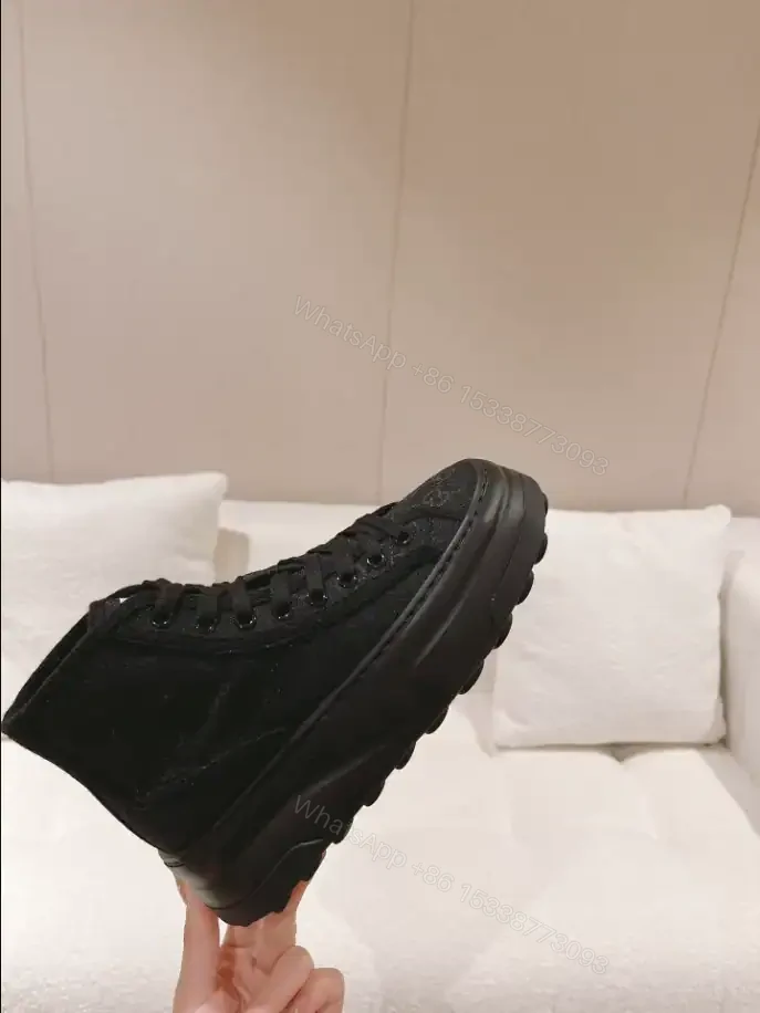 View 3 of GUCCI HIGH TOP SNEAKER – GC225