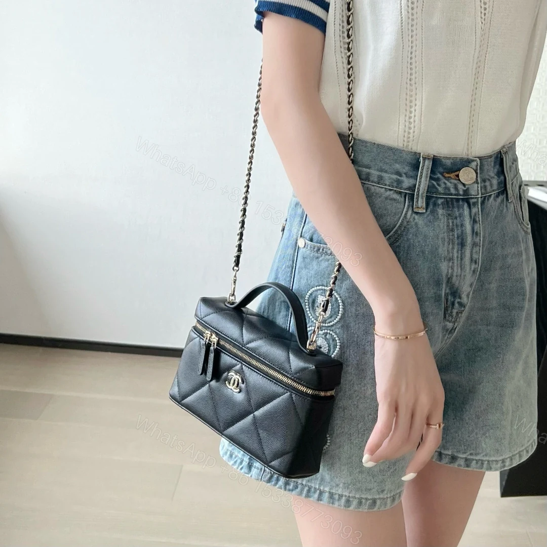 View 21 of 高仿Chanel*25K系列AP4936小牛皮盒子包黑色免檢版