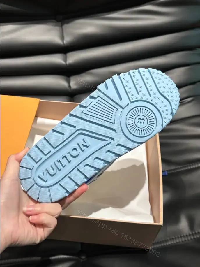View 9 of LV TRAINER MAXI SNEAKER – LSVT420