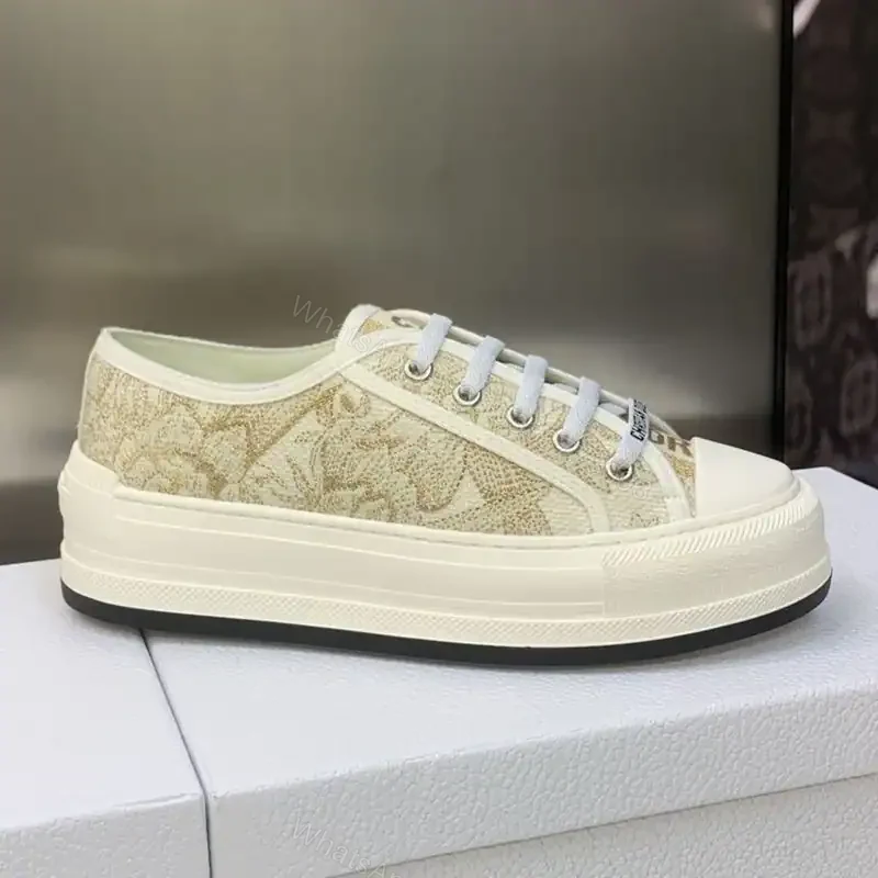 WALK’N’DIOR PLATFORM SNEAKERS UNISEX JARDIN D’HIVER EMBROIDERED GOLD – CD188 — view 1