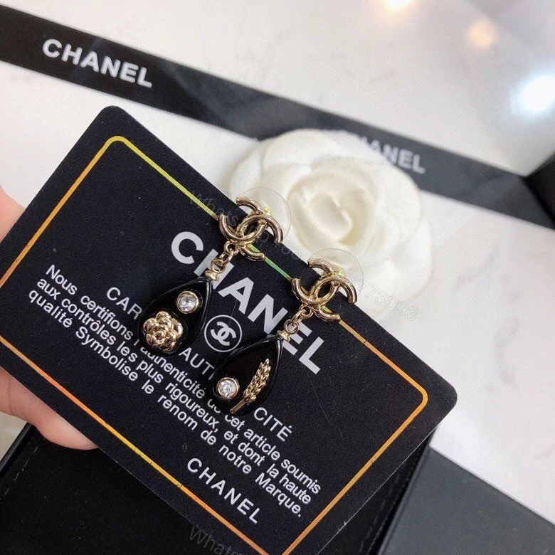 View 6 of EN – Lux Earring Chanel 015