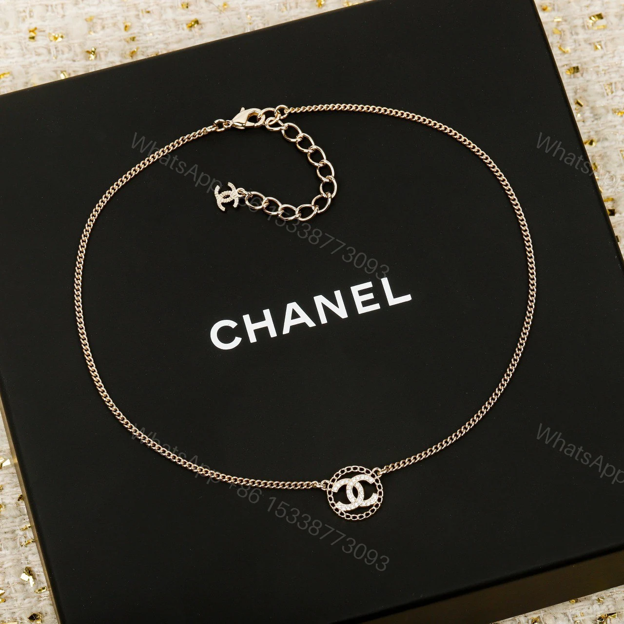 EN – Lux Chanel Necklaces N043 — view 2
