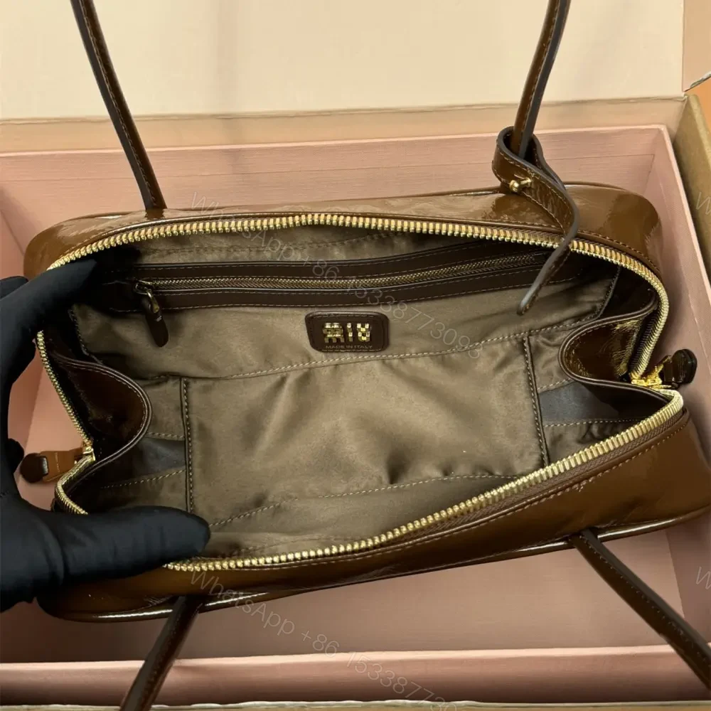 View 9 of 高仿miumiu*Beau系列5BB173漆面羊皮手提包棕色免檢版