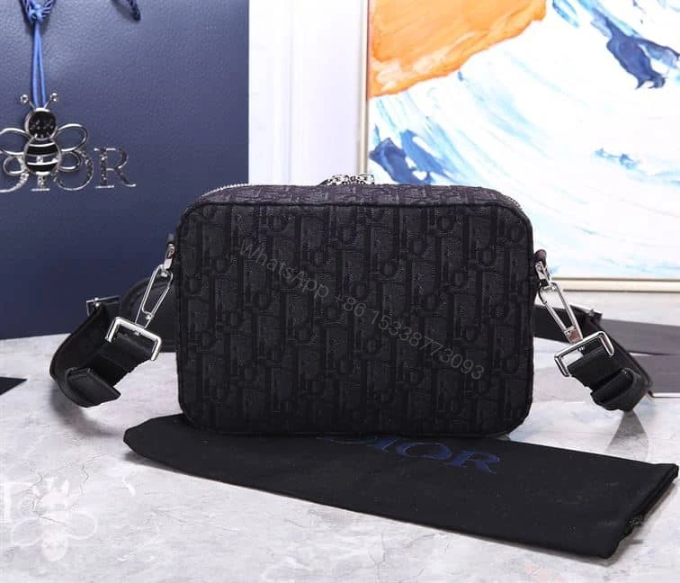 View 2 of SAFARI MESSENGER BAG BLACK DIOR OBLIQUE JACQUARD – DR013