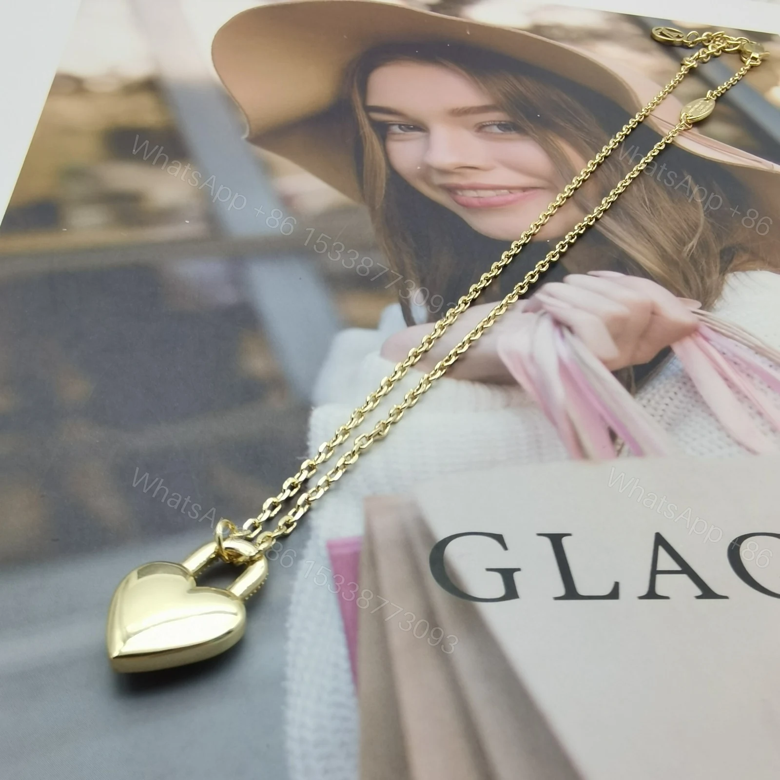 View 5 of EN – Lux LV Necklaces 060