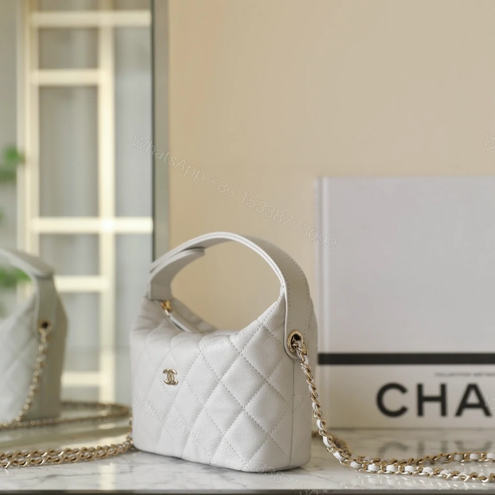 View 4 of 高仿Chanel*25C系列AS4386顆粒面小牛皮飯盒包白色免檢版