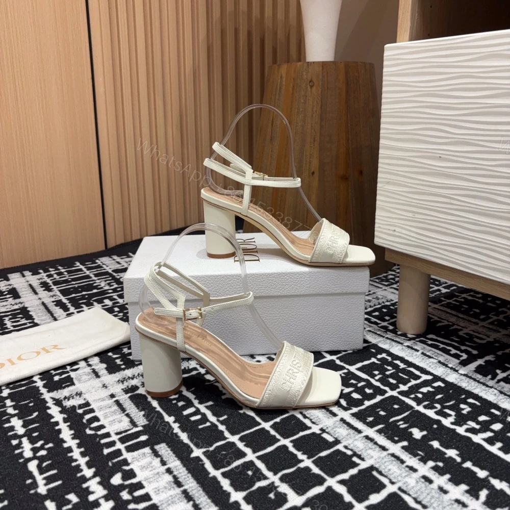 View 9 of 高仿Dior*Dway系列KDQ853一字高跟刺繡涼鞋金色免檢版