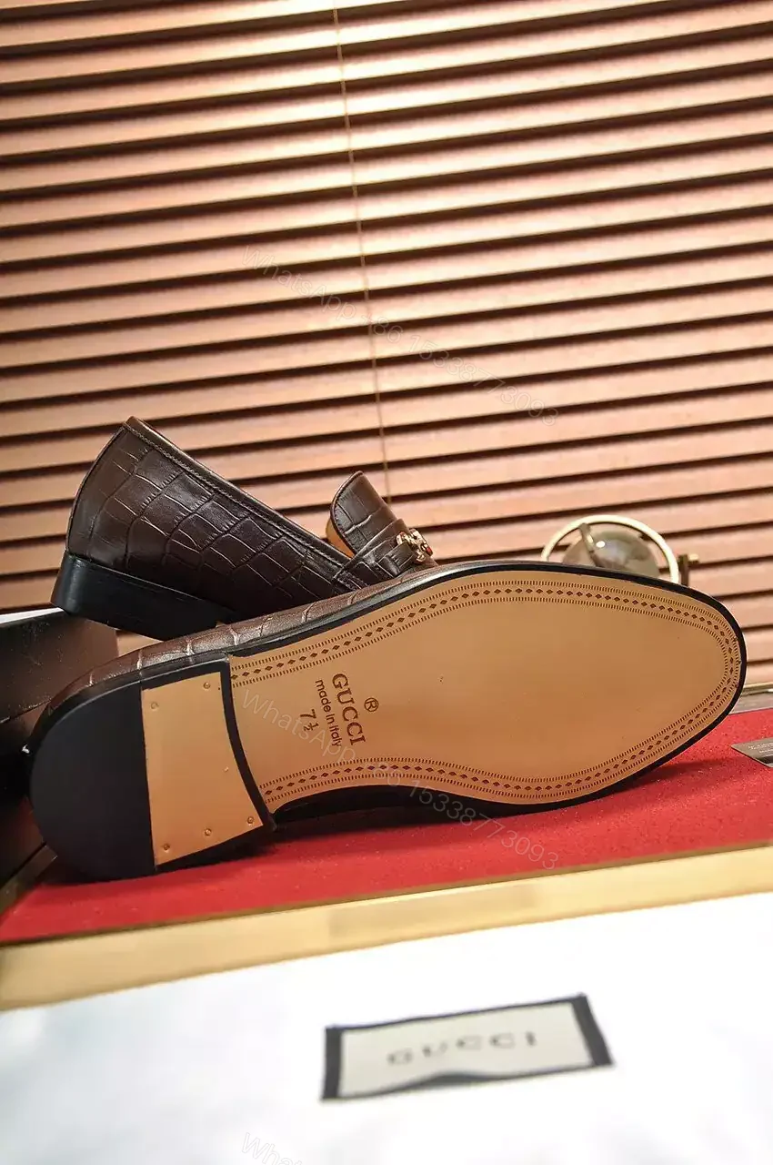 View 9 of GUCCI JORDAAN LOAFER IN BROWN CROCODILE – LDG27