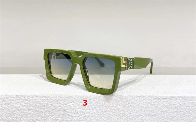 View 3 of LV SUNGLASSES – GLVT24