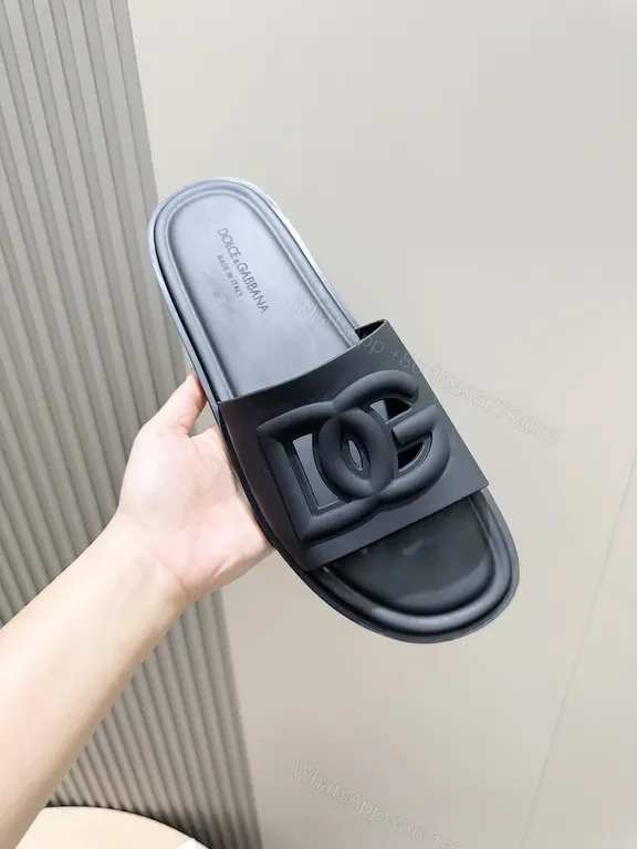 Dolce & Gabbana Black Logo Slide: Effortless Comfort — view 1