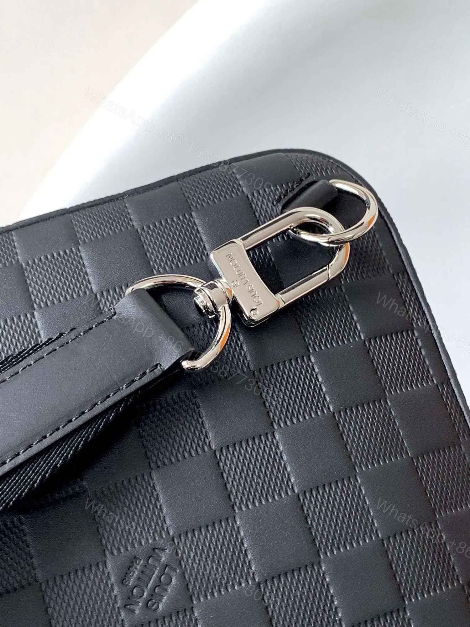View 4 of Louis Vuitton LV Avenue Men’s Bag Like Auth Checkerboard Pattern Black 20x31x7cm