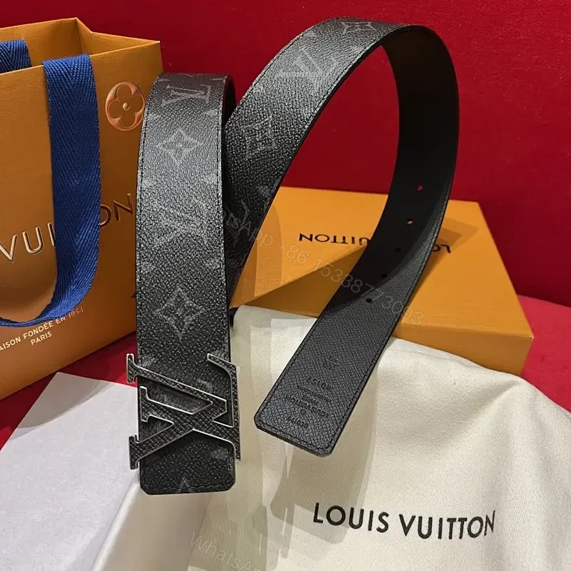 Textured Leather Belt — Mono Buckle, Modern Luxury, All-Day Comfort — view 1