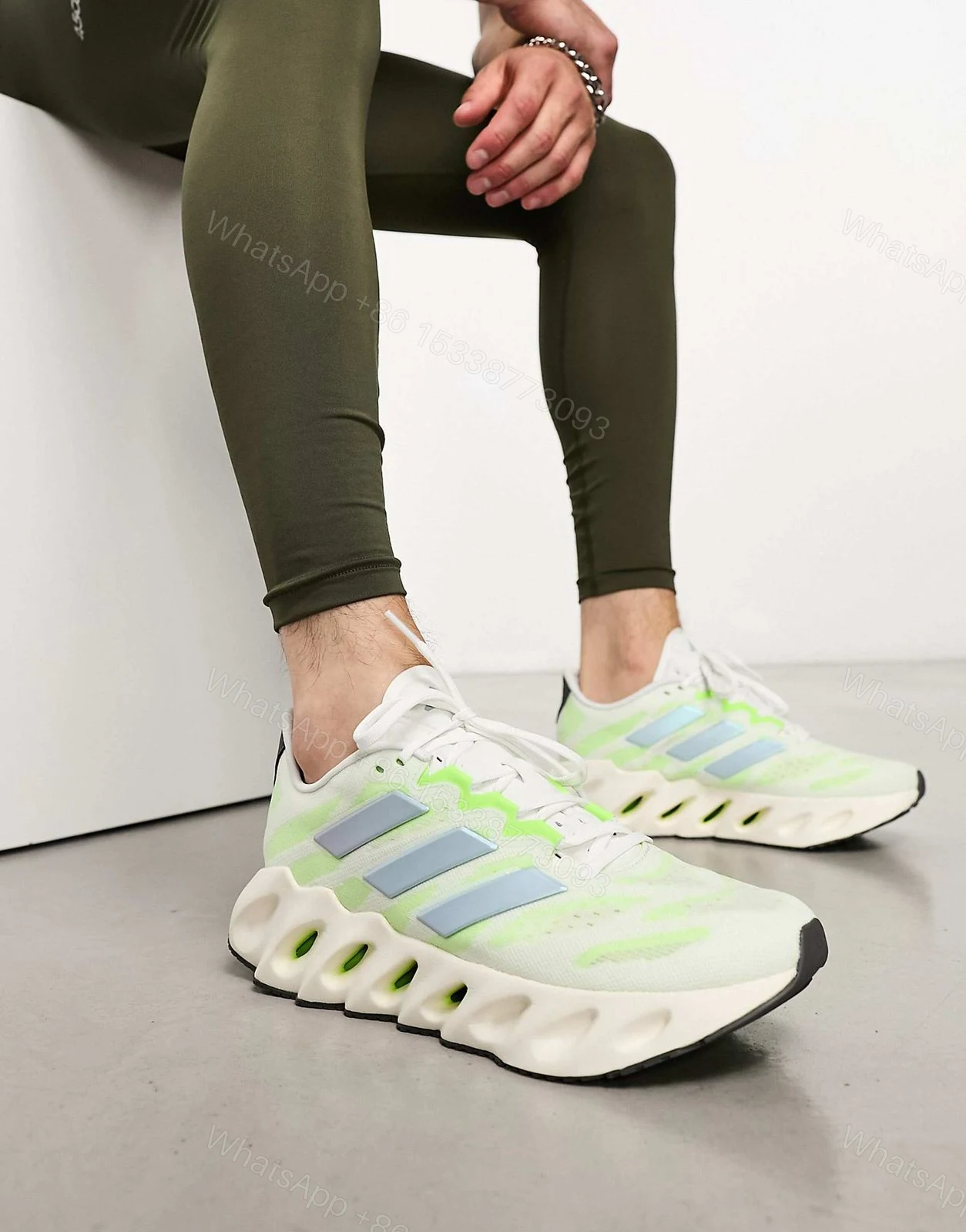 FIRST COPY Adidas Running Switch FWD trainers — view 1