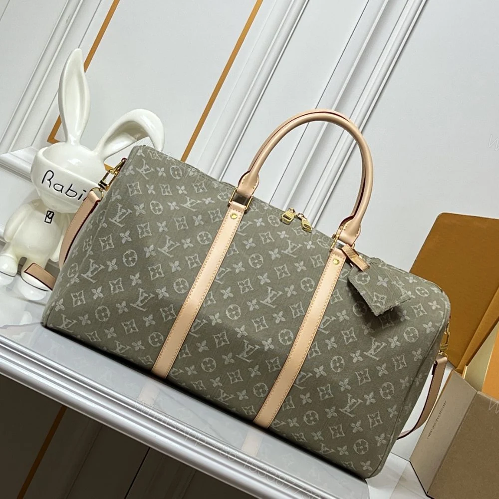 View 2 of Louis Vuitton Keepall Bandoulière 45 Khaki 45Cm