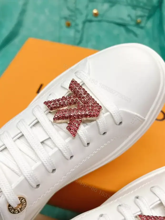 View 6 of LV TIME OUT SNEAKER – LSVM038