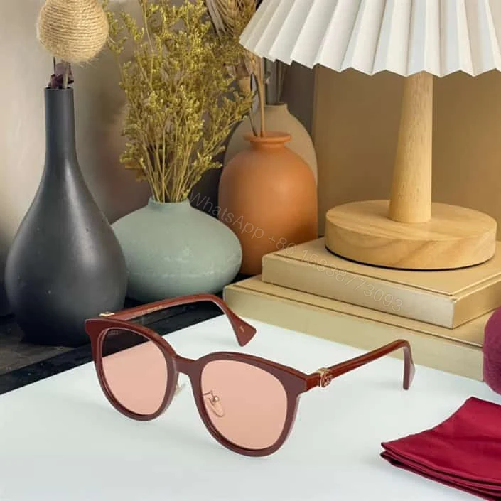 View 4 of GUCCI SUNGLASSES – GST07