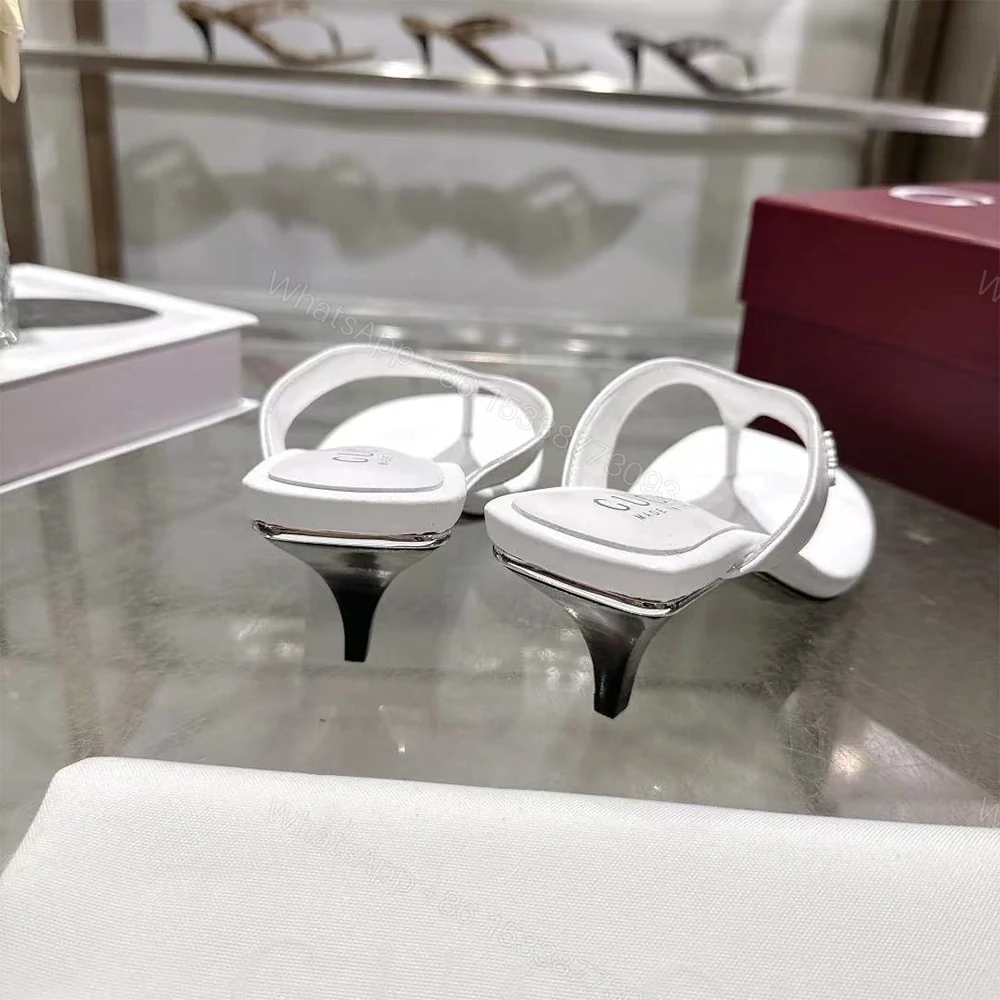 View 8 of GUCCI Women’s Vittoria thong 229395