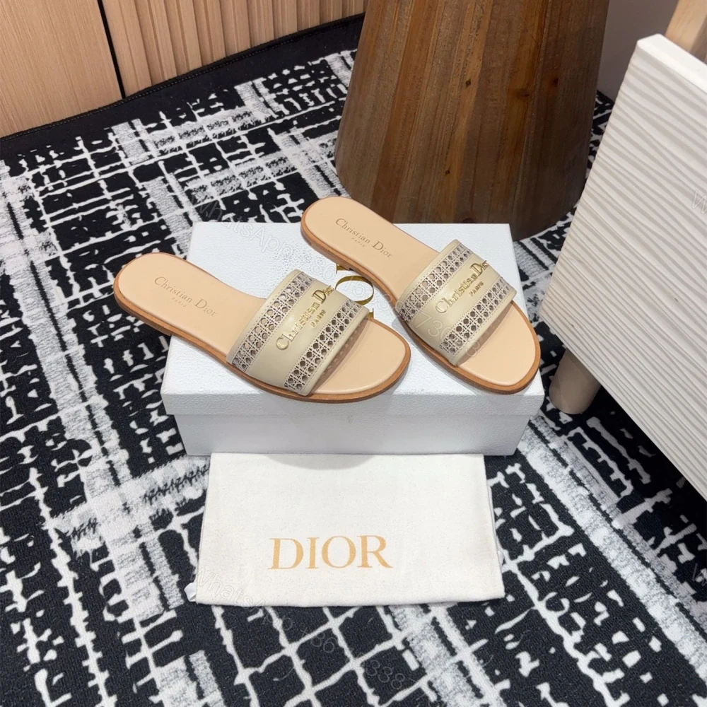 View 3 of 高仿Dior*D-Lane系列KCO156圓頭套腳一字拖鞋米色免檢版