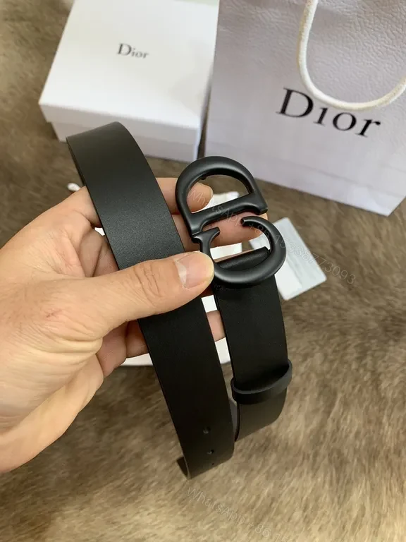 Refined Black Leather Belt with Dior Interlock Buckle — view 1
