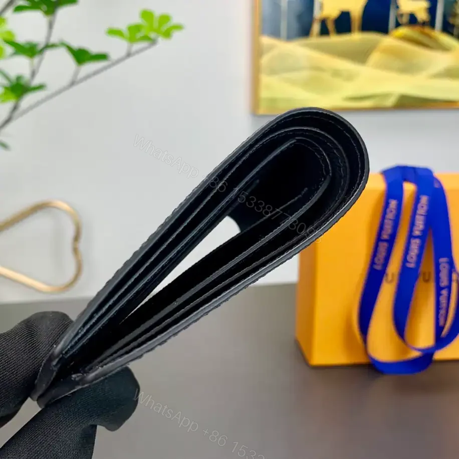 View 4 of LV MULTIPLE WALLET DAMIER GRAPHITE – RRG097