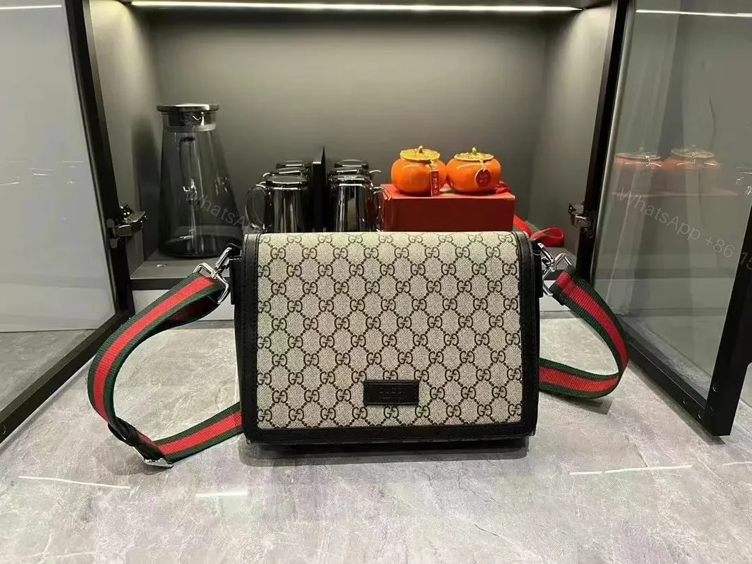 GUCCI — view 1