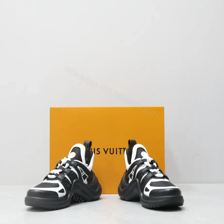 View 4 of LV ARCHLIGHT SNEAKER – LSVM023