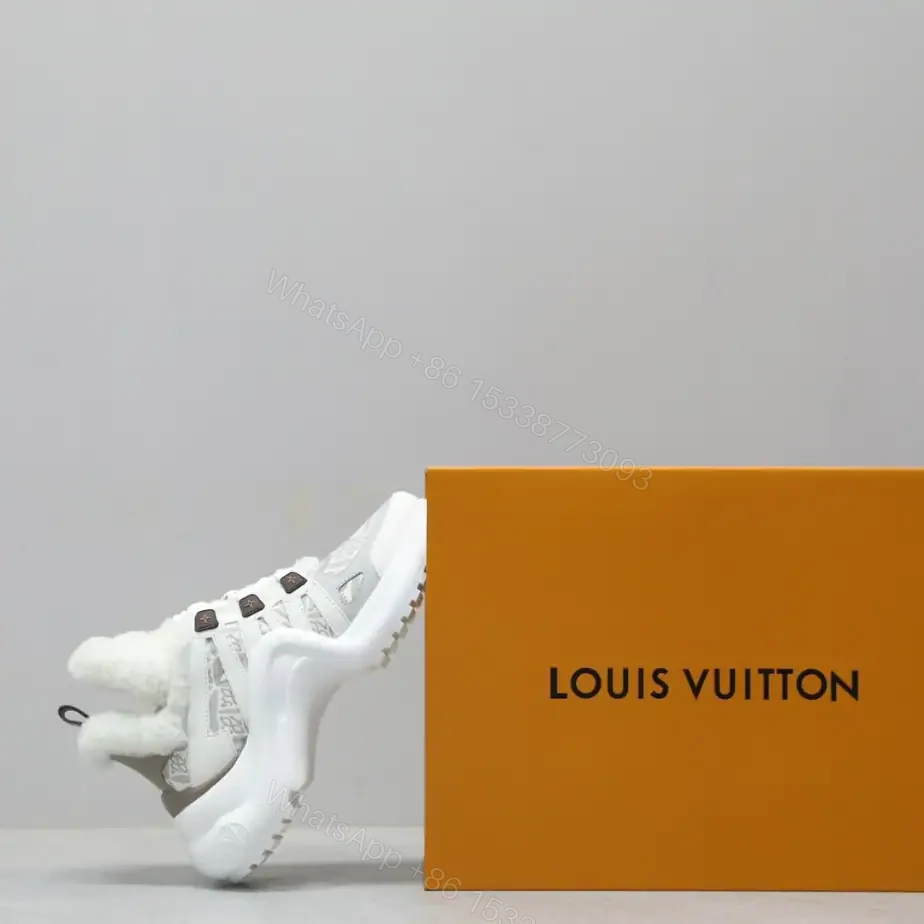View 6 of LV ARCHLIGHT SNEAKER – LSVM011