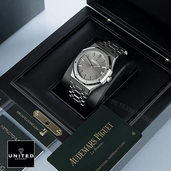View 6 of Audemars Piguet Royal Oak 15500ST.OO.1220ST.02 Replica