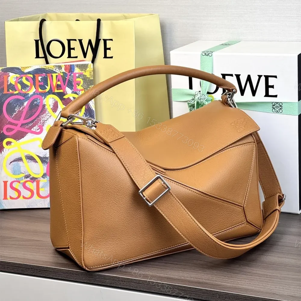 View 2 of 高仿Loewe*Puzzle系列2530單肩包棕色大號免檢版