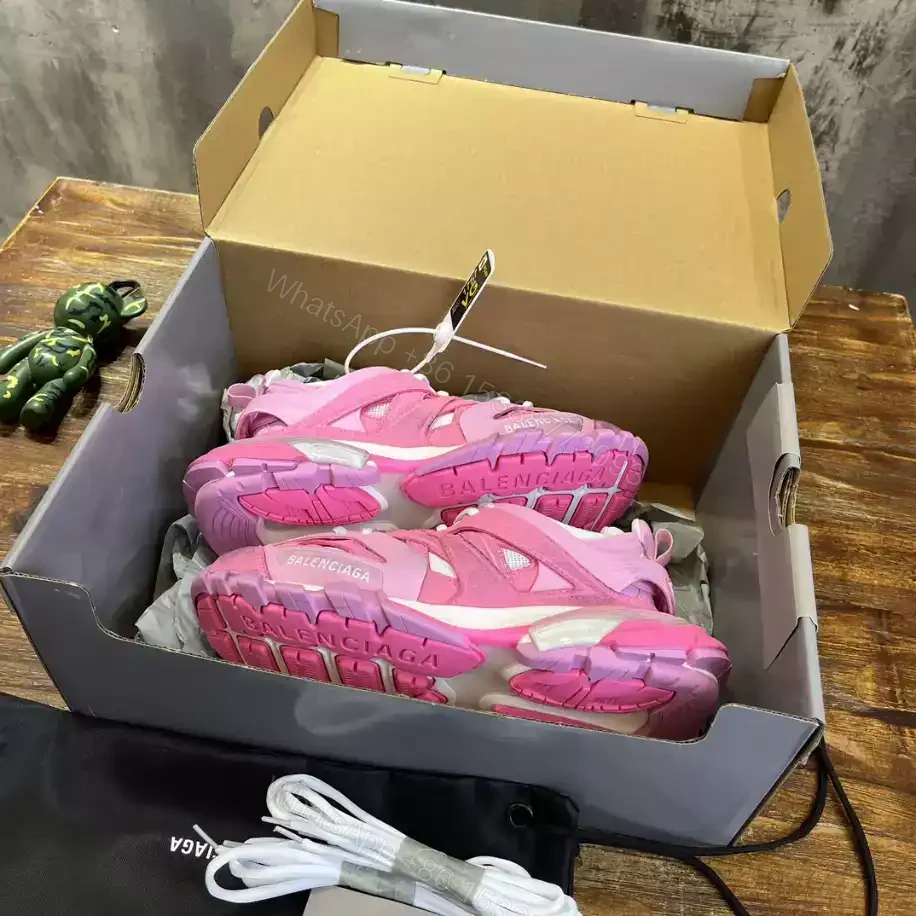 View 4 of BALENCIAGA TRACK SNEAKER – BB245