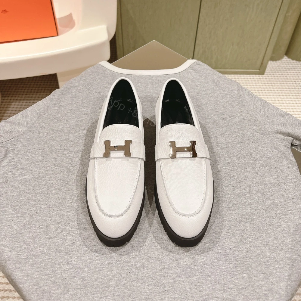 高仿Hermes*H241019Z90小牛皮樂福鞋白色免檢版 — view 1