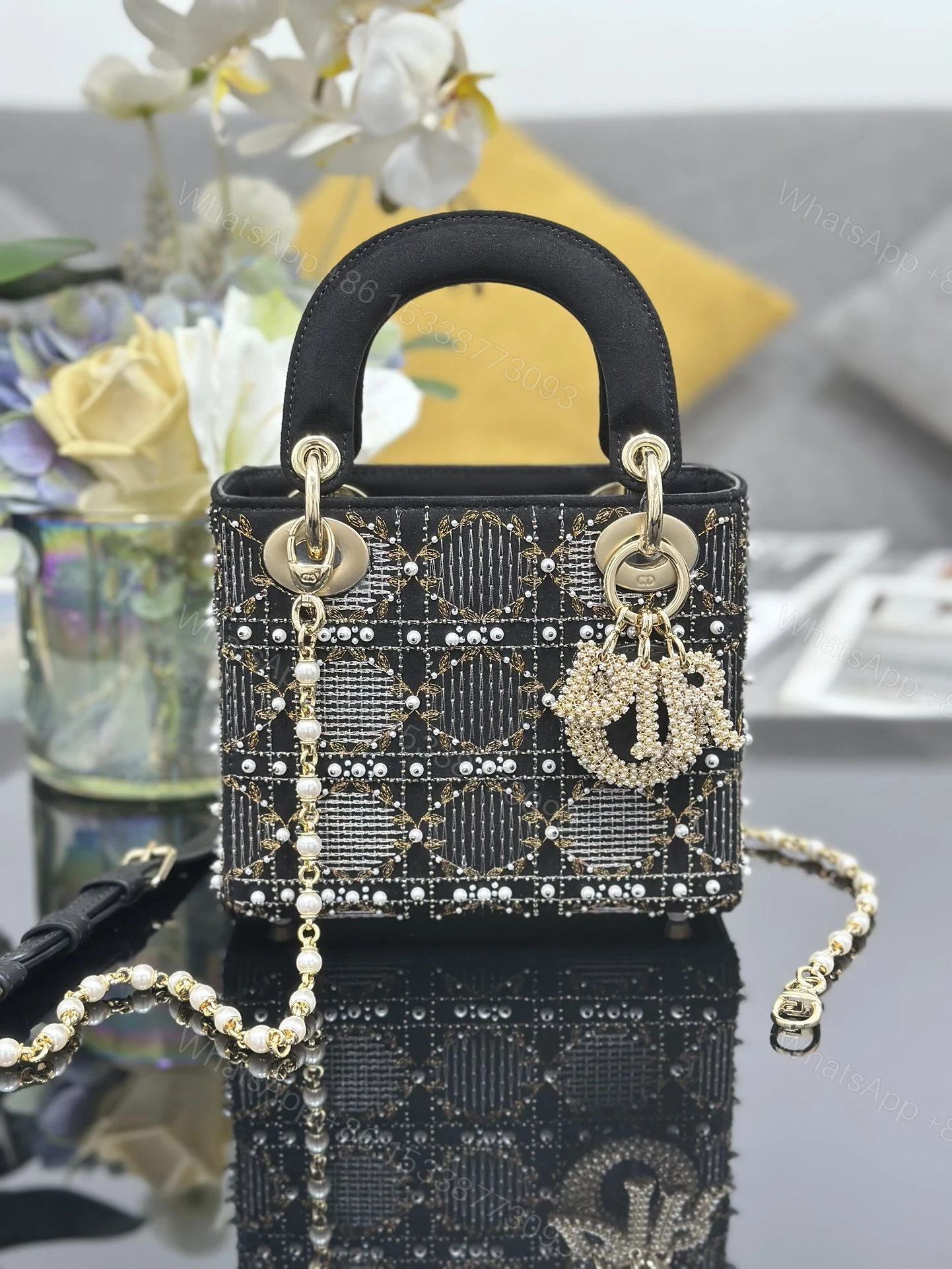 Dior 高仿 女款 Lady 黑色金線刺繡手提包 高端質感款 — view 1