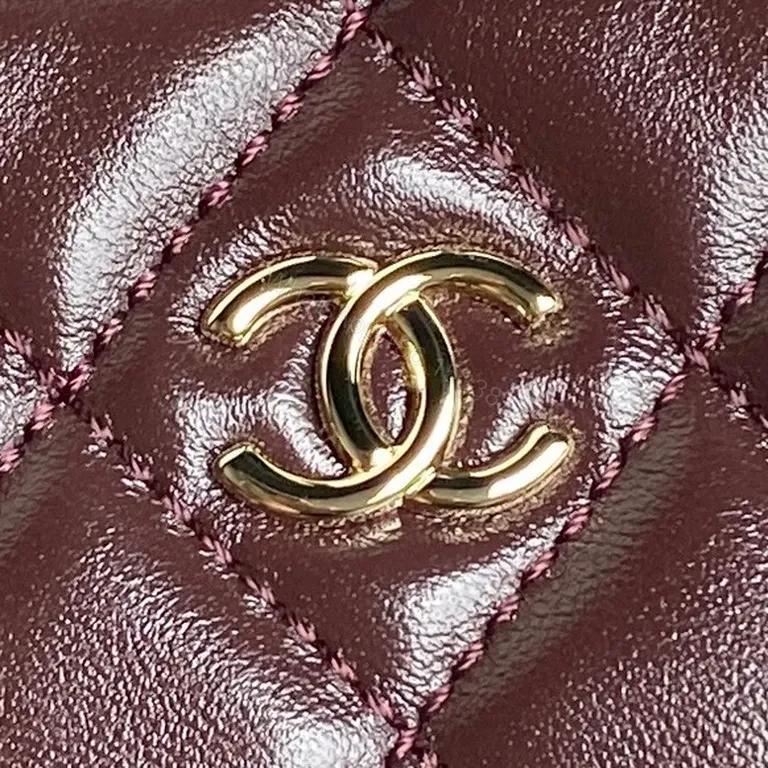 View 8 of Chic Burgundy Quilted Crossbody: Luxury Everyday Bag