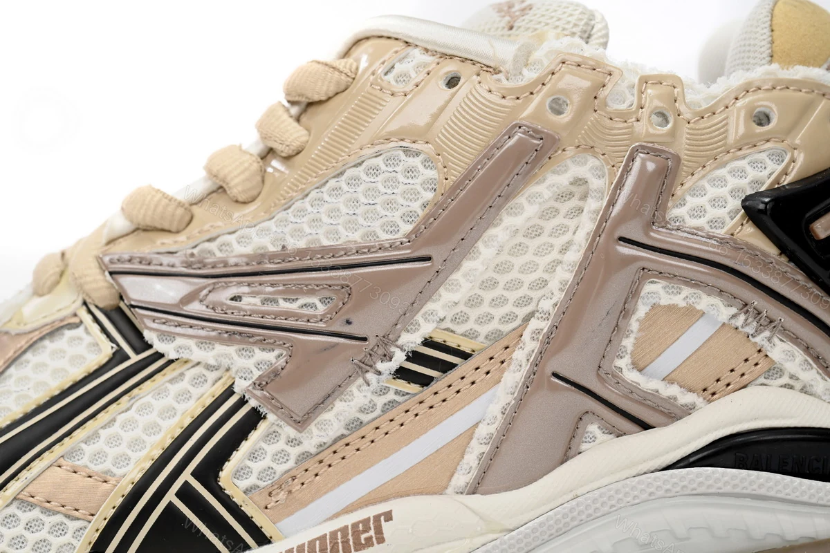View 9 of Balenciaga Runner Rice Pla Tinum 677403 W3RB3 9891