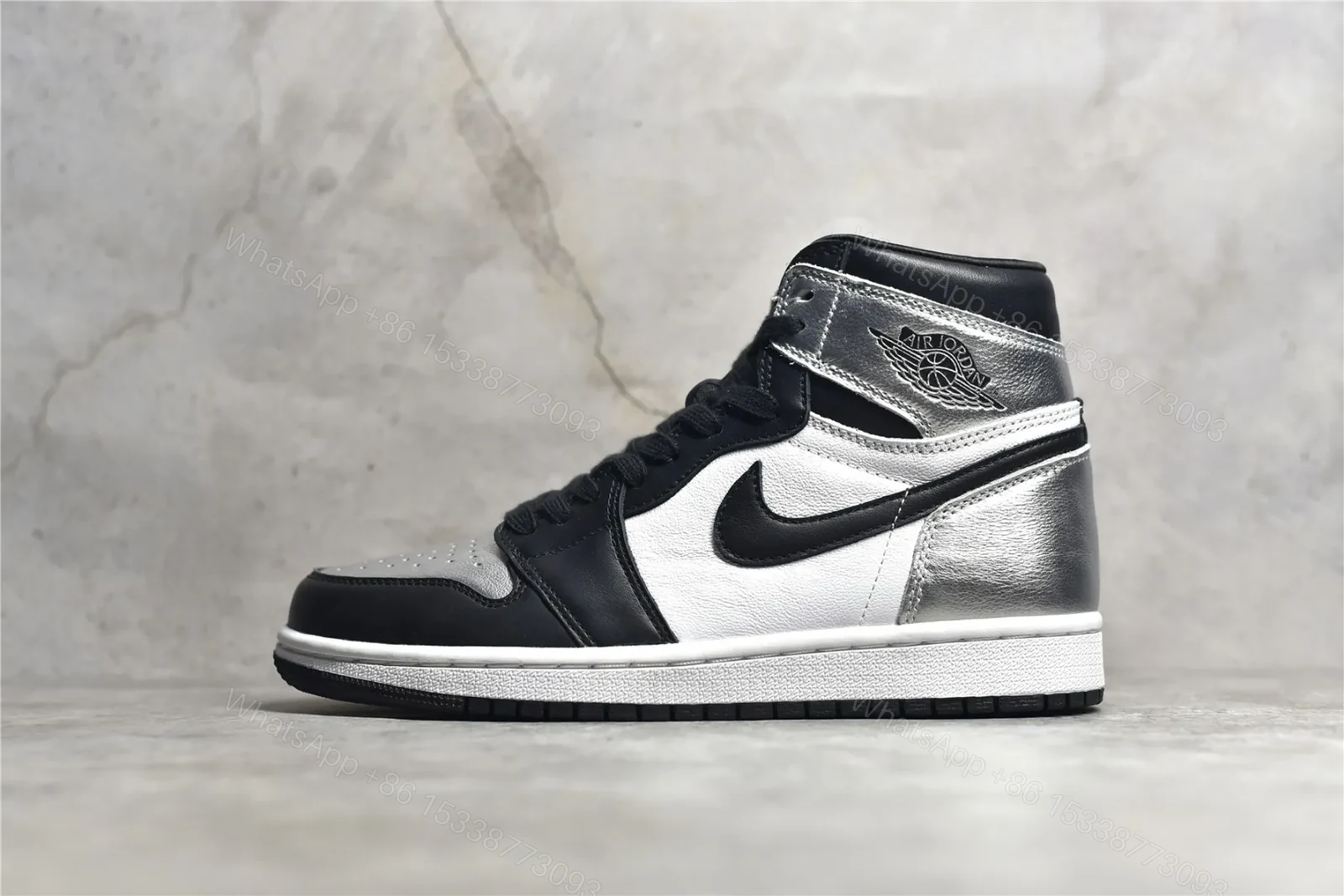 Air Jordan 1 Retro High “Silver Toe” Replica — view 1