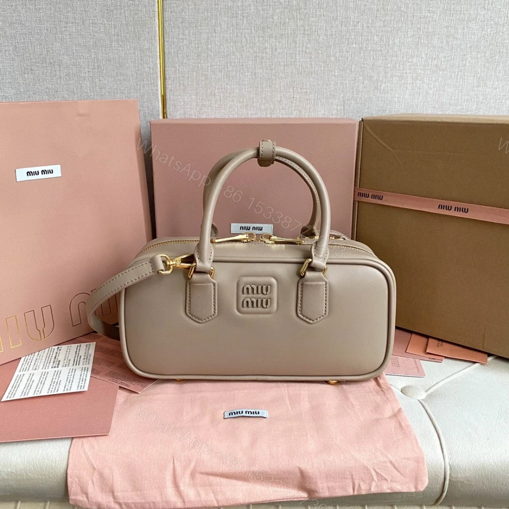 高仿miumiu繆繆*5BB148保齡球包袋灰褐色免檢版 — view 1