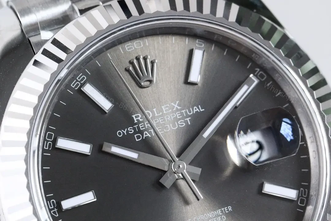 View 4 of Rolex Datejust 41 Stainless Steel Fluted Jubilee Dark Rhodium Grey Dial 126334-0014