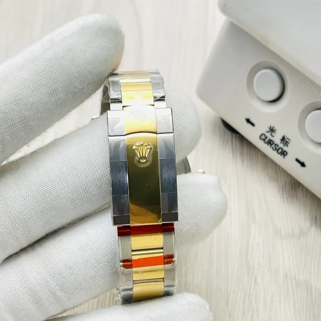 View 9 of Rolex Datejust 41 Yellow Rolesor Fluted Champagne Dial Oyster Bracelet – 126333-0009