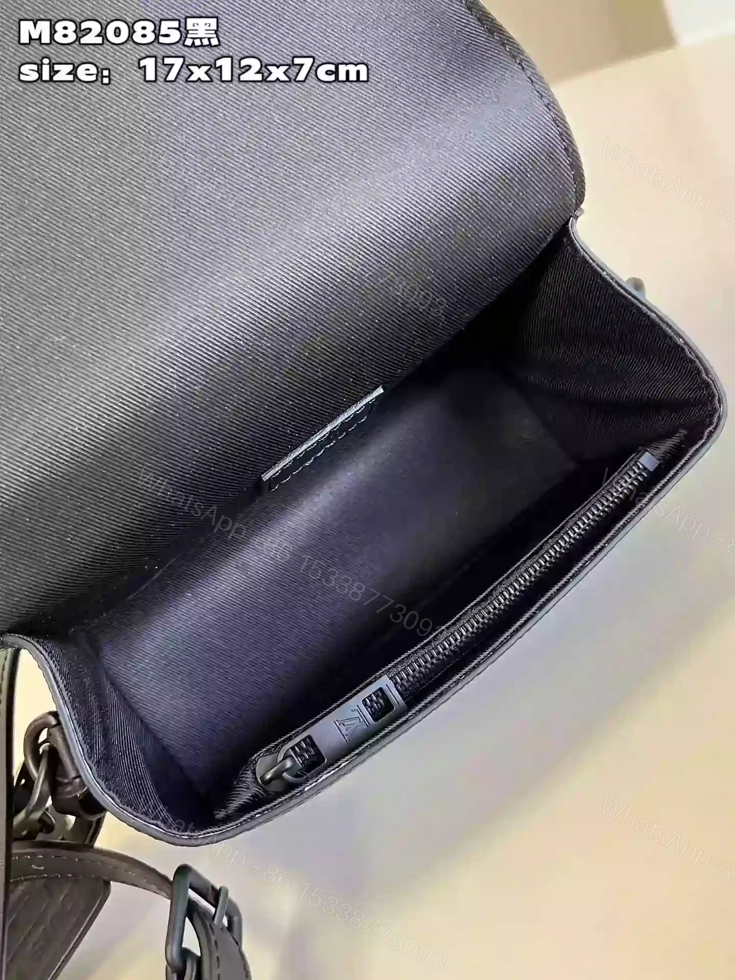 View 6 of LOUIS VUITTON FASTLINE WEARABLE WALLET – RRG068