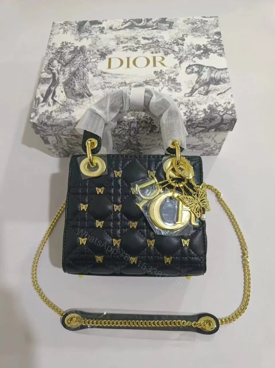 DIOR — view 1