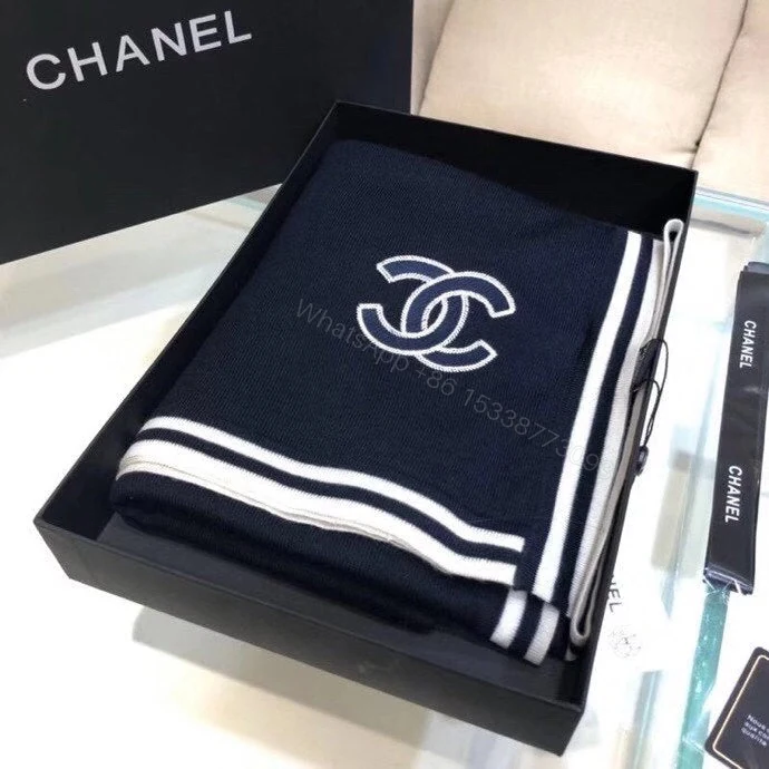 View 6 of EN – Luxury CHL Scarf 004