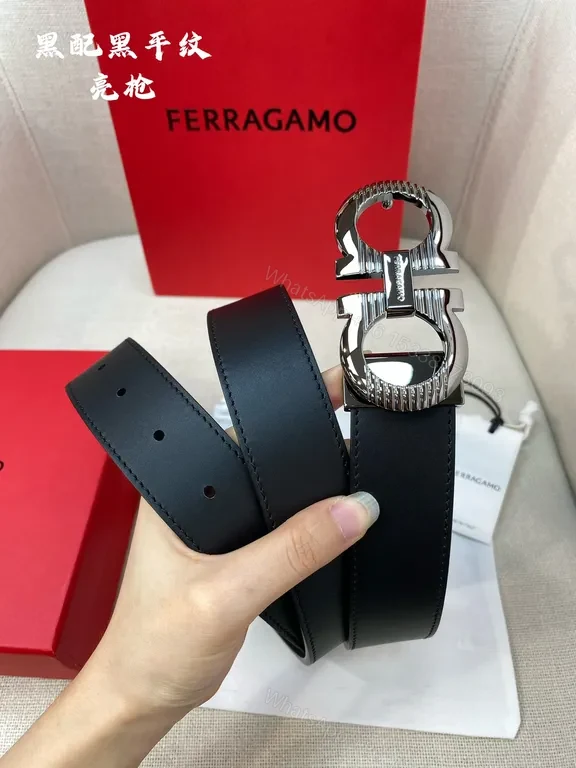 Bold Leather Belt with Signature Ferragamo Hardware (60) — view 1