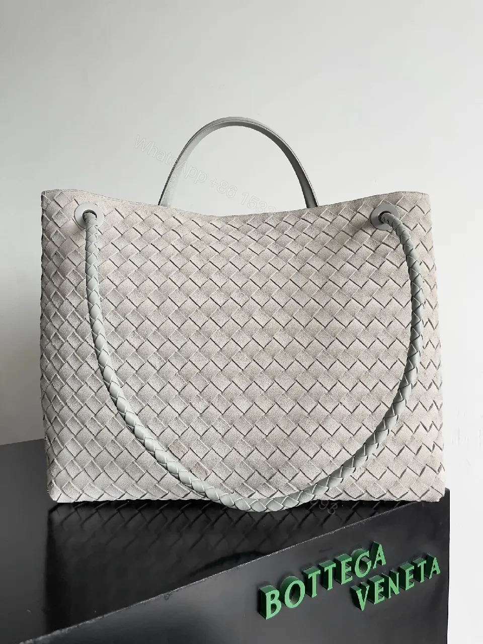 View 9 of Soft-Mra Intrecciato Tote: Everyday Luxury Bag