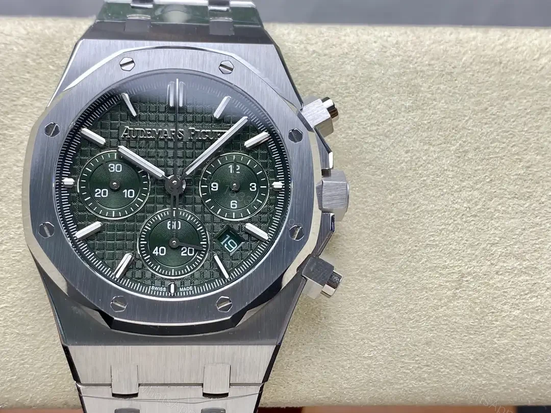 Audemars Piguet Royal Oak Chronograph 41 Stainless Steel Green Dial 50th Anniversary 26240ST.OO.1320ST.04 — view 1