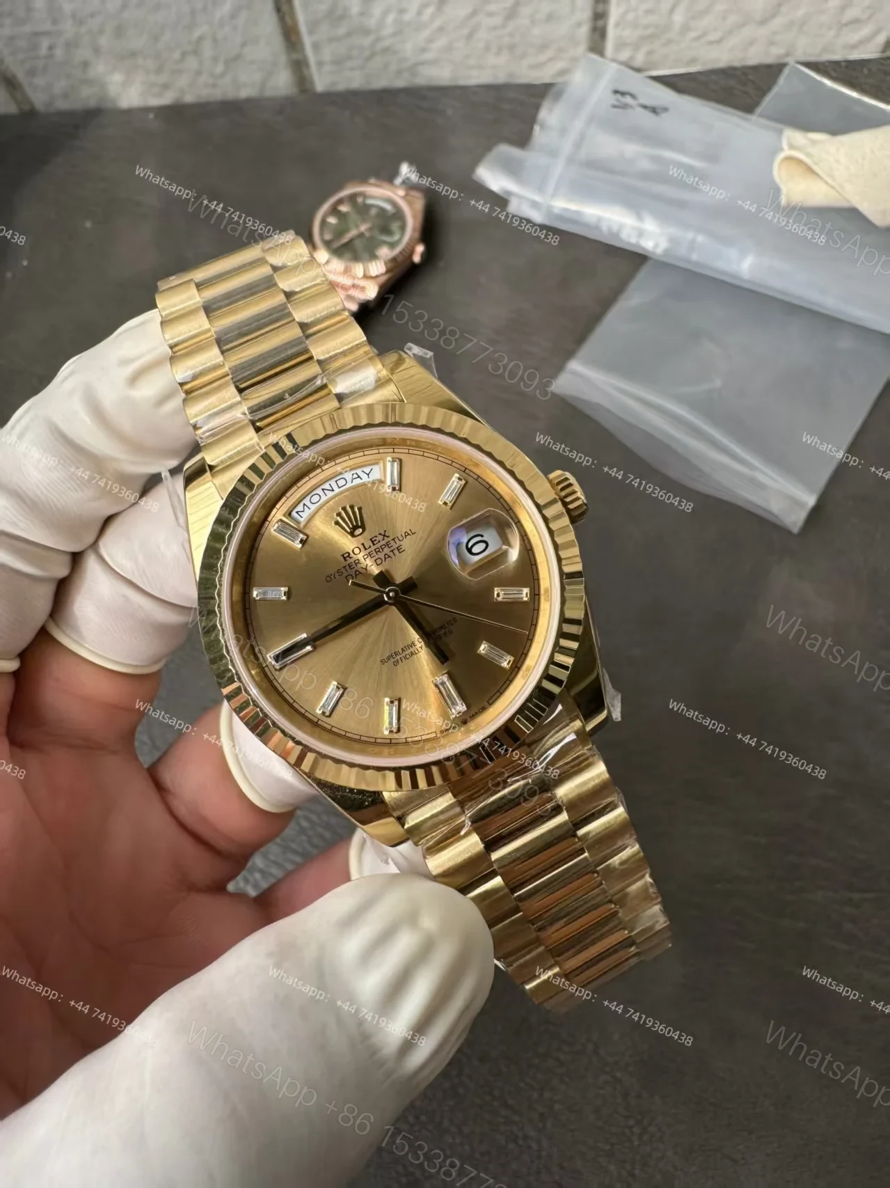 View 10 of Rolex Day-Date M228238-0005 1:1 Replica Gold Diamond Dial 40MM 3255 Movement Presidential Bracelet Super Clone Watch