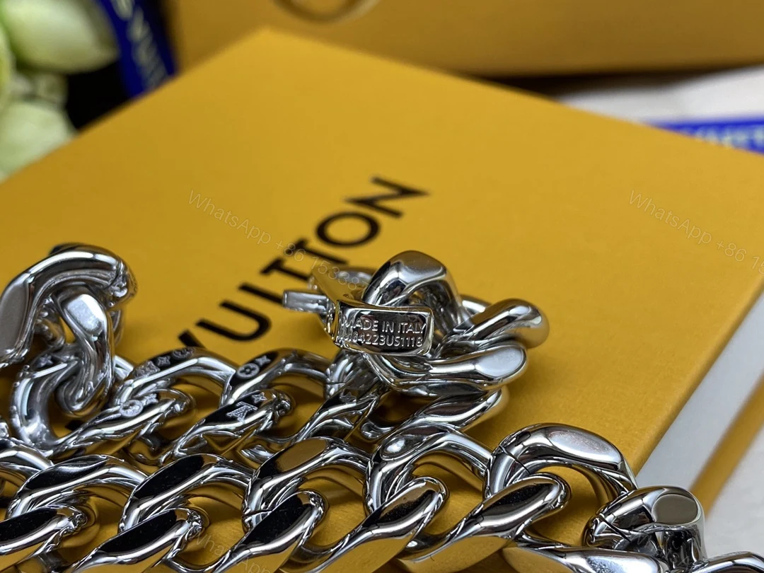 View 2 of EN – Lux LV Necklaces 094